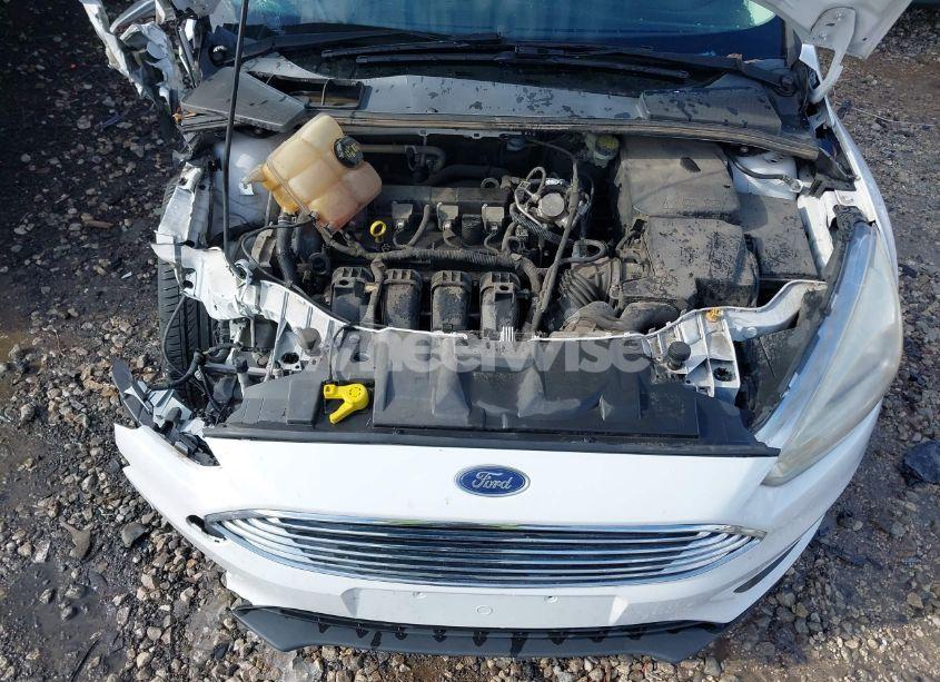 Photo 10 of 2016 Ford Focus SE (VIN 1FADP3K29GL406838)