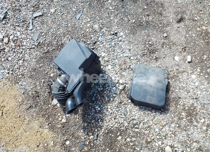 Photo 12 of 2017 Ford Focus SE (VIN 1FADP3K29HL217852)