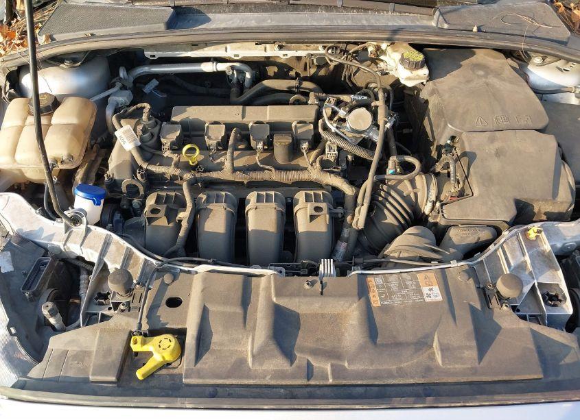 Photo 10 of 2017 Ford Focus SE (VIN 1FADP3K29HL231797)