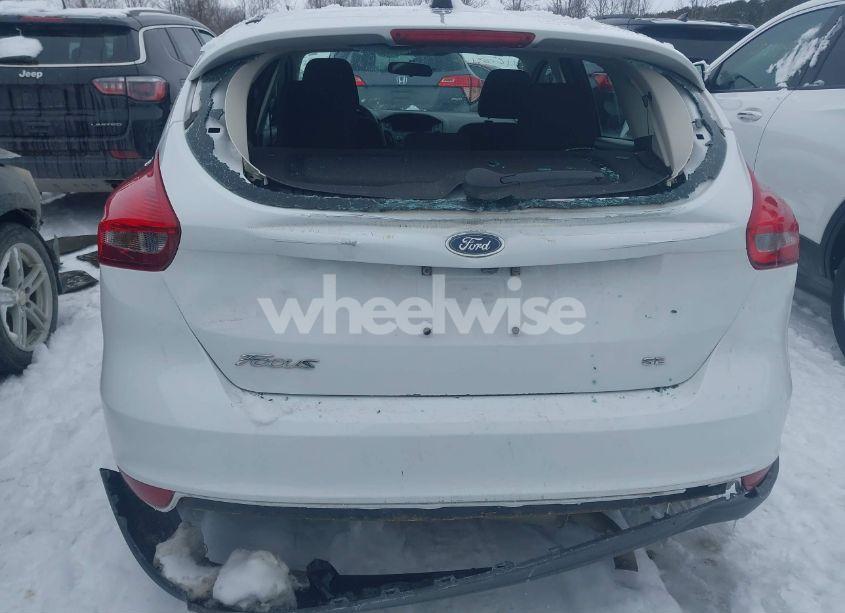 Photo 6 of 2017 Ford Focus SE (VIN 1FADP3K29HL246932)