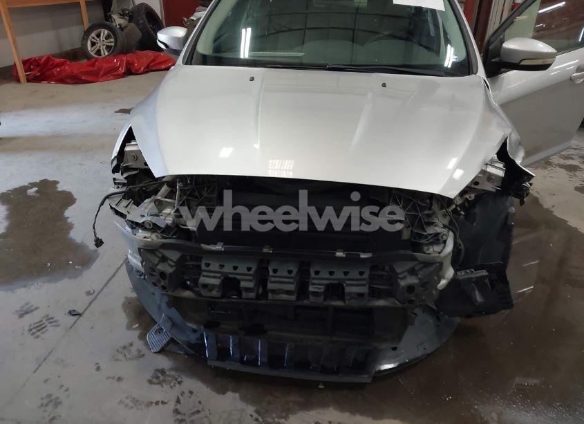 Photo 13 of 2017 Ford Focus SE (VIN 1FADP3K29HL289294)