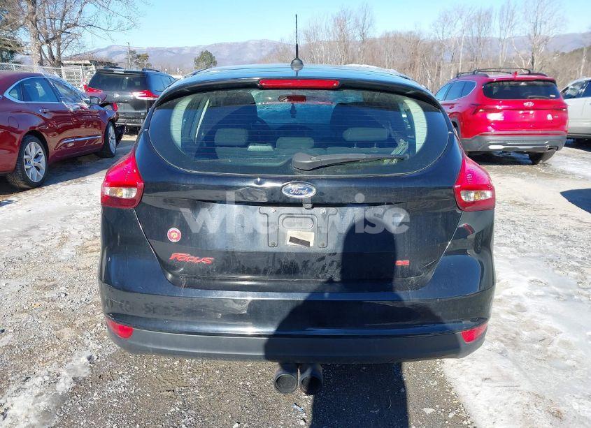 Photo 17 of 2017 Ford Focus SE (VIN 1FADP3K29HL290770)