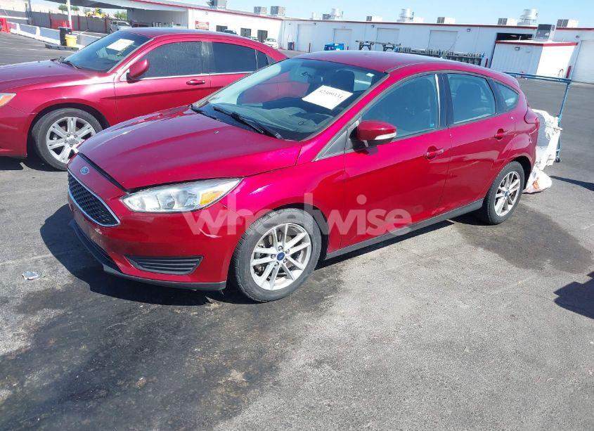 Photo 2 of 2017 Ford Focus SE (VIN 1FADP3K29HL299808)