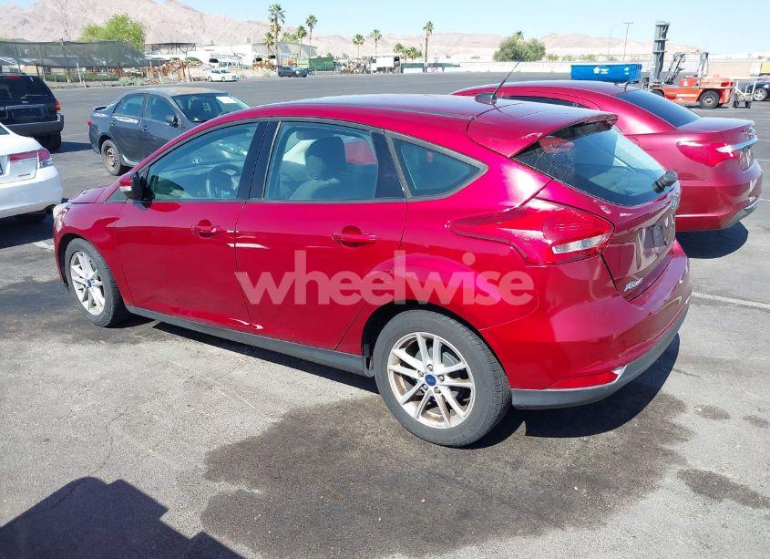 Photo 3 of 2017 Ford Focus SE (VIN 1FADP3K29HL299808)