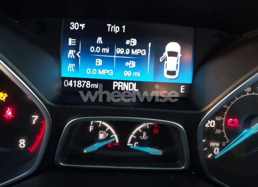 Photo 15 of 2017 Ford Focus SE (VIN 1FADP3K29HL336002)