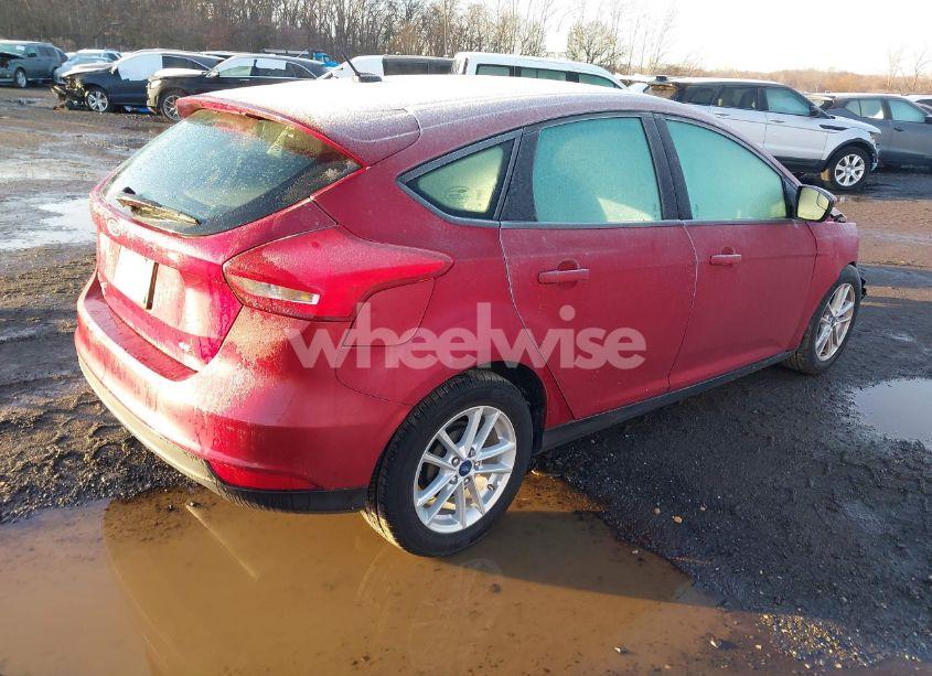 Photo 4 of 2017 Ford Focus SE (VIN 1FADP3K29HL336002)
