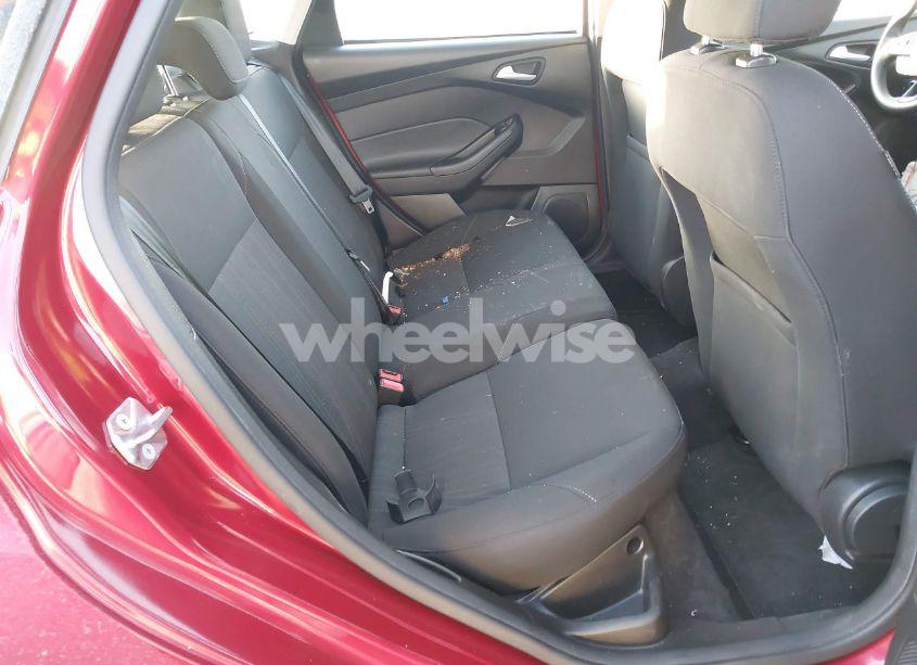 Photo 8 of 2017 Ford Focus SE (VIN 1FADP3K29HL336002)