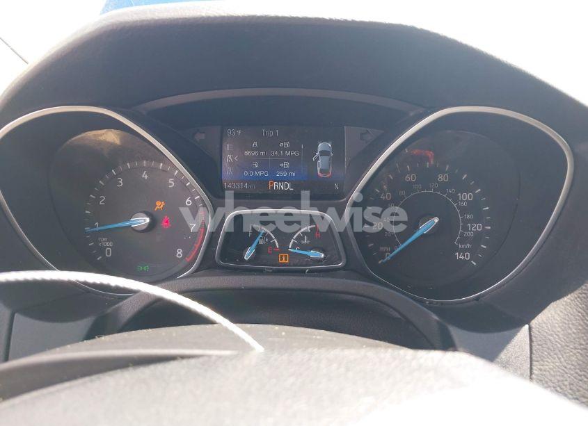 Photo 7 of 2018 Ford Focus SE (VIN 1FADP3K29JL206419)