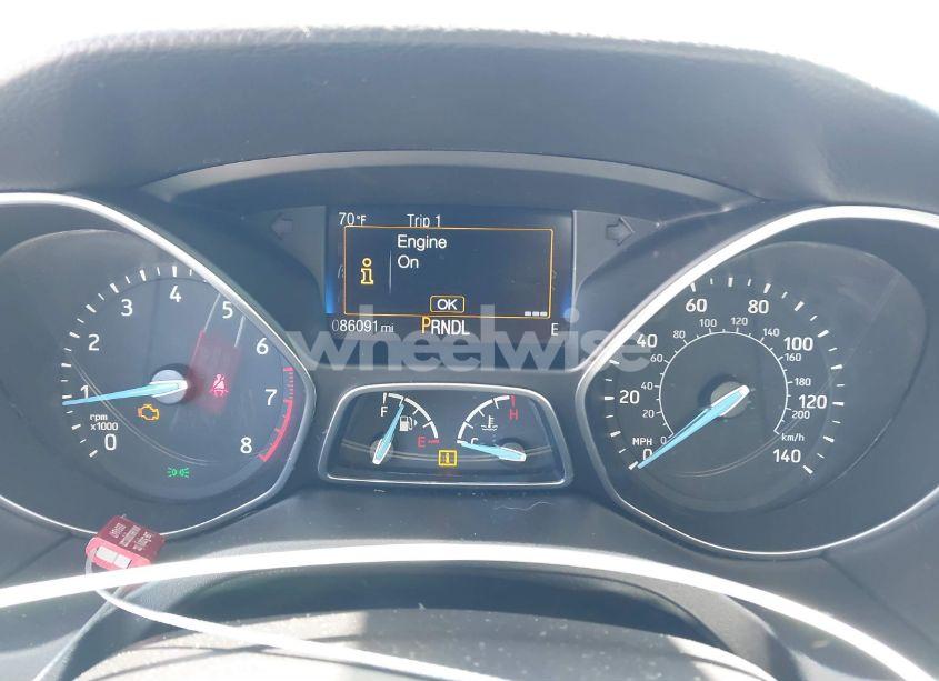 Photo 7 of 2018 Ford Focus SE (VIN 1FADP3K29JL222555)