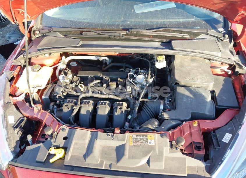 Photo 10 of 2018 Ford Focus SE (VIN 1FADP3K29JL242983)