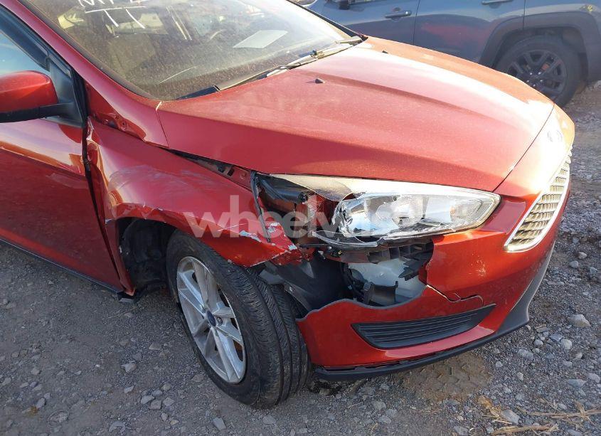 Photo 6 of 2018 Ford Focus SE (VIN 1FADP3K29JL242983)