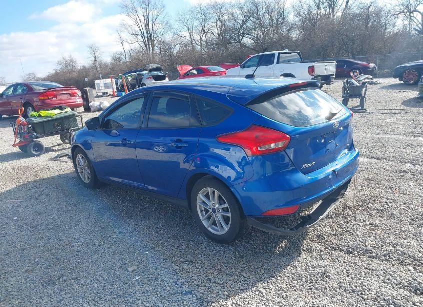 Photo 3 of 2018 Ford Focus SE (VIN 1FADP3K29JL282271)