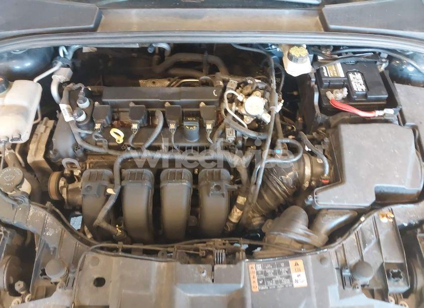 Photo 10 of 2018 Ford Focus SE (VIN 1FADP3K29JL283582)