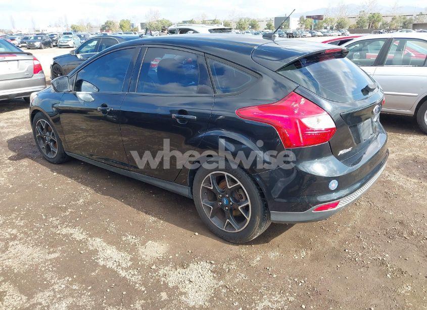 Photo 3 of 2013 Ford Focus SE (VIN 1FADP3K2XDL116622)