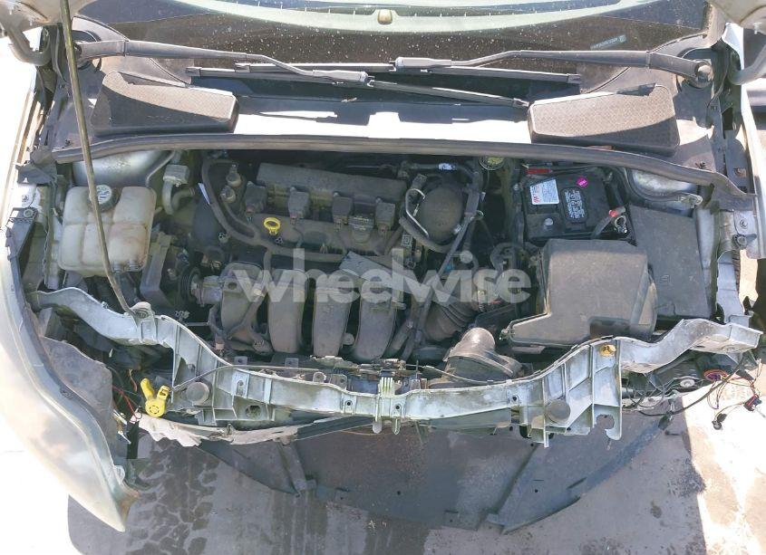 Photo 10 of 2013 Ford Focus SE (VIN 1FADP3K2XDL123506)