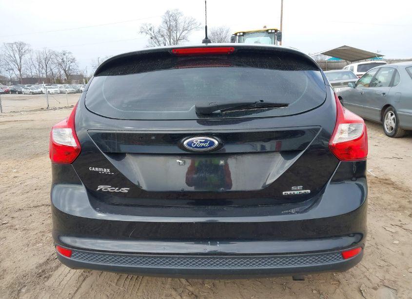 Photo 12 of 2013 Ford Focus SE (VIN 1FADP3K2XDL142086)