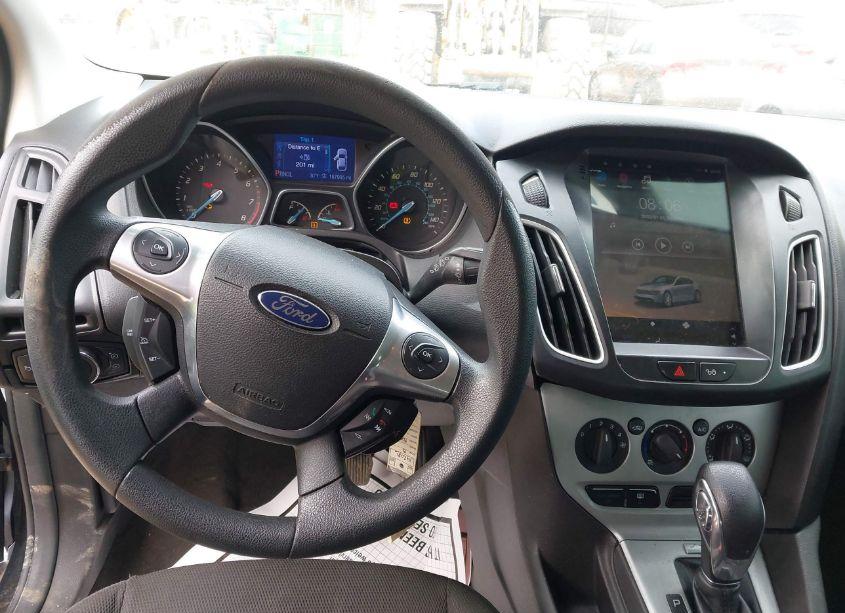 Photo 16 of 2013 Ford Focus SE (VIN 1FADP3K2XDL142086)