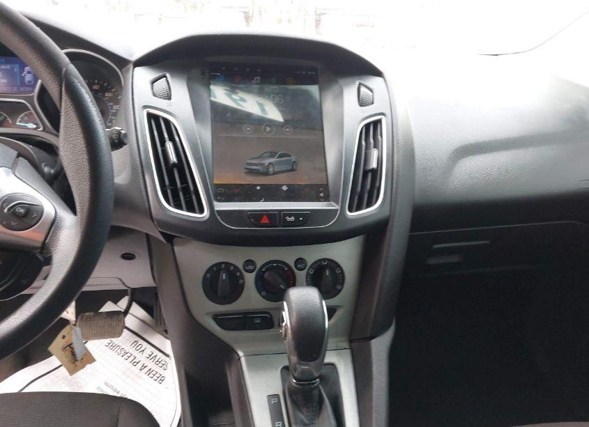 Photo 17 of 2013 Ford Focus SE (VIN 1FADP3K2XDL142086)