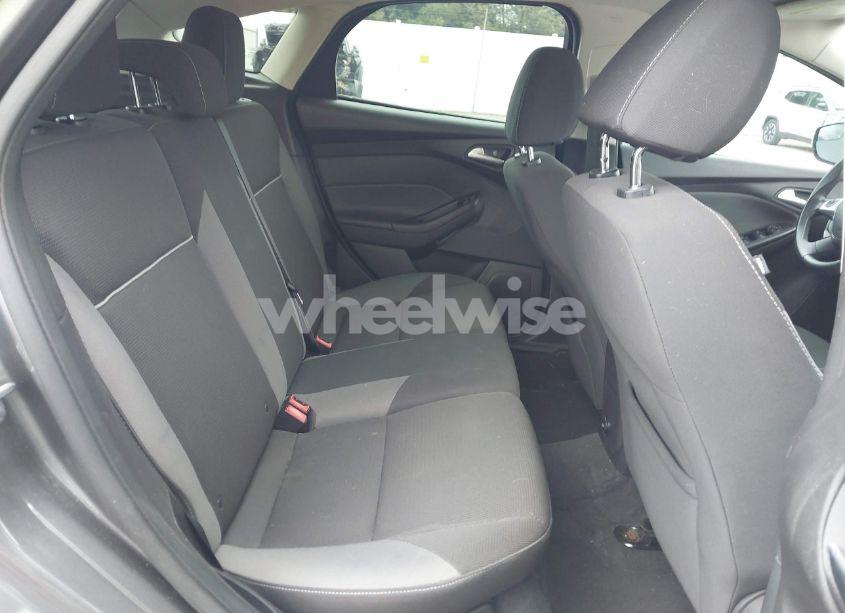 Photo 8 of 2013 Ford Focus SE (VIN 1FADP3K2XDL150592)