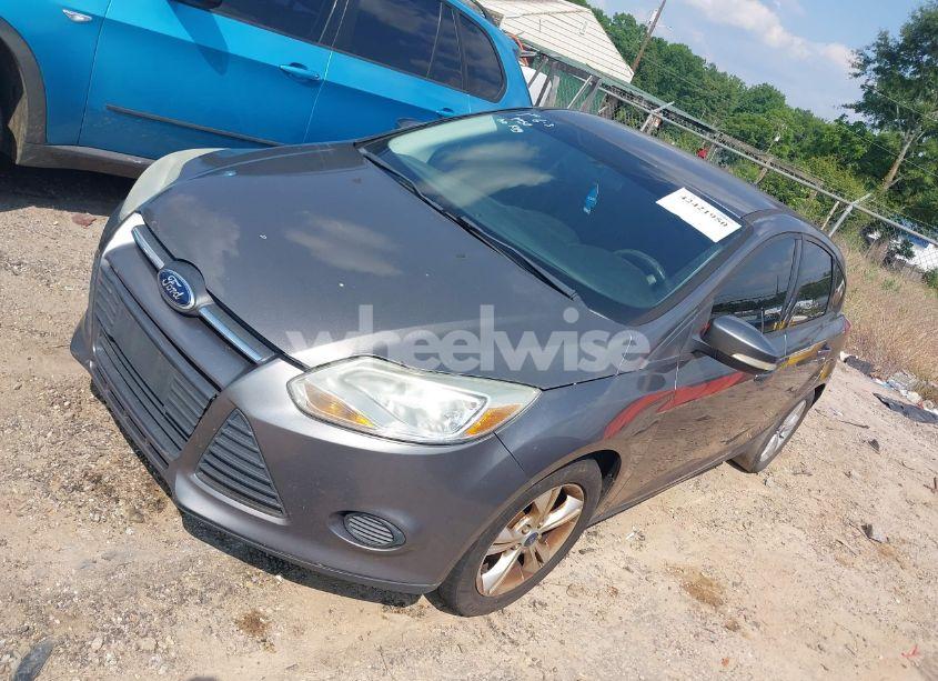 Photo 2 of 2013 Ford Focus SE (VIN 1FADP3K2XDL152584)