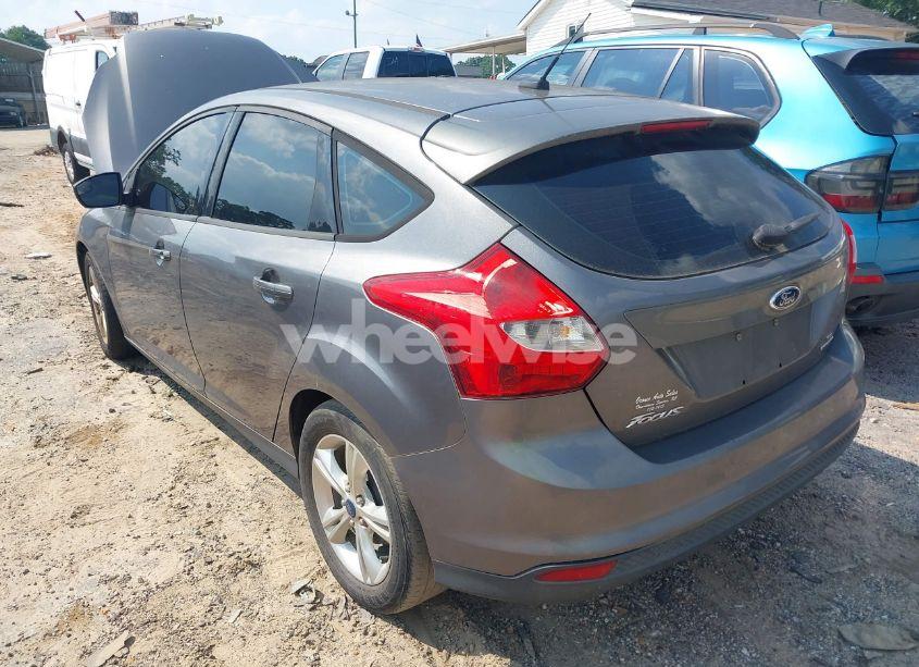 Photo 3 of 2013 Ford Focus SE (VIN 1FADP3K2XDL152584)