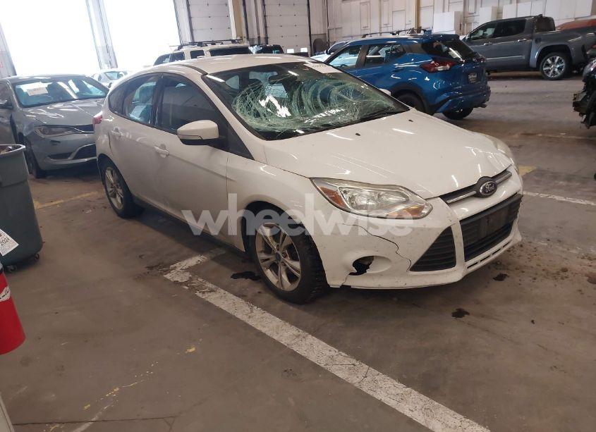 2013 Ford Focus SE (VIN 1FADP3K2XDL164220) main photo