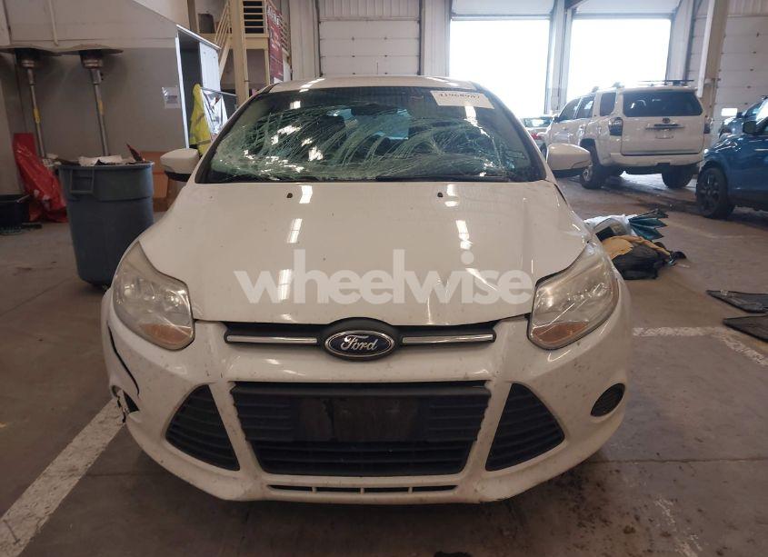 Photo 11 of 2013 Ford Focus SE (VIN 1FADP3K2XDL164220)