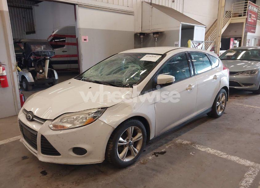 Photo 6 of 2013 Ford Focus SE (VIN 1FADP3K2XDL164220)