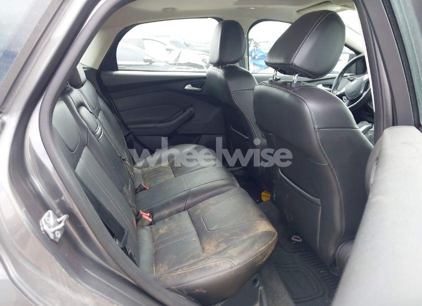 Photo 8 of 2013 Ford Focus SE (VIN 1FADP3K2XDL216235)