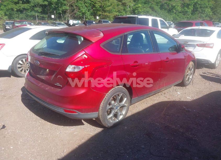 Photo 4 of 2013 Ford Focus SE (VIN 1FADP3K2XDL216574)