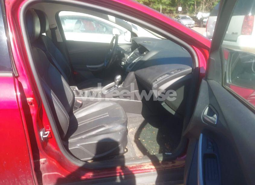 Photo 5 of 2013 Ford Focus SE (VIN 1FADP3K2XDL216574)