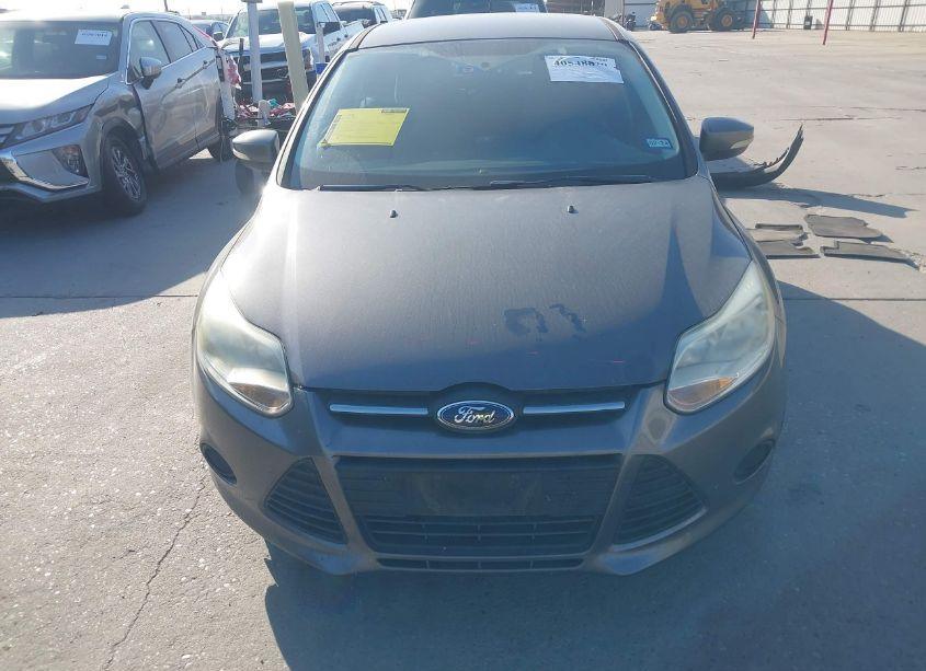 Photo 13 of 2013 Ford Focus SE (VIN 1FADP3K2XDL220561)