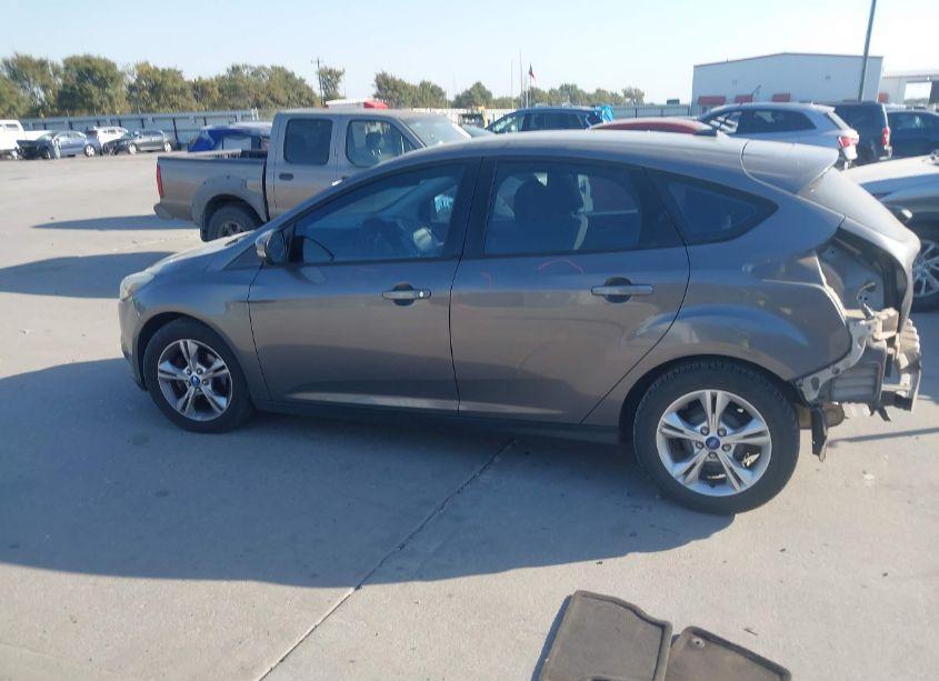Photo 15 of 2013 Ford Focus SE (VIN 1FADP3K2XDL220561)