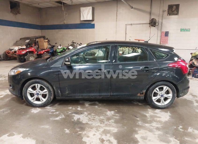 Photo 12 of 2013 Ford Focus SE (VIN 1FADP3K2XDL229762)