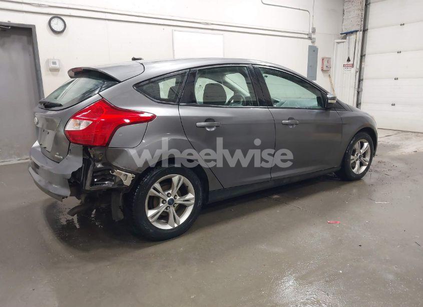 Photo 4 of 2013 Ford Focus SE (VIN 1FADP3K2XDL252295)