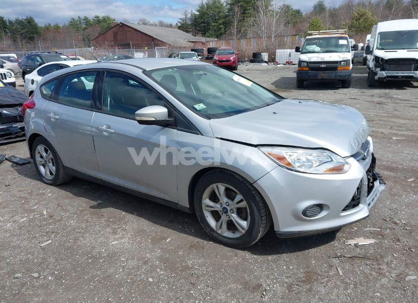 2013 Ford Focus SE (VIN 1FADP3K2XDL303391) main photo
