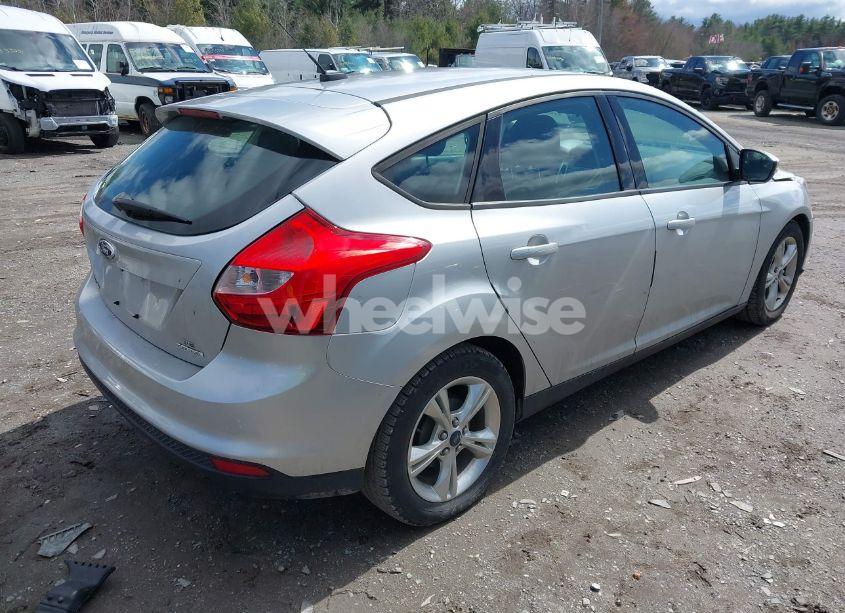 Photo 4 of 2013 Ford Focus SE (VIN 1FADP3K2XDL303391)
