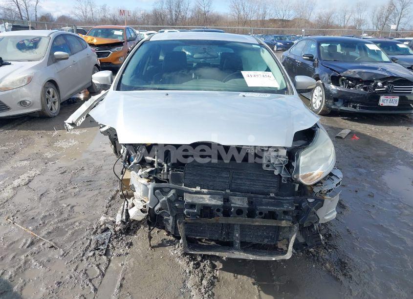 Photo 12 of 2013 Ford Focus SE (VIN 1FADP3K2XDL306856)