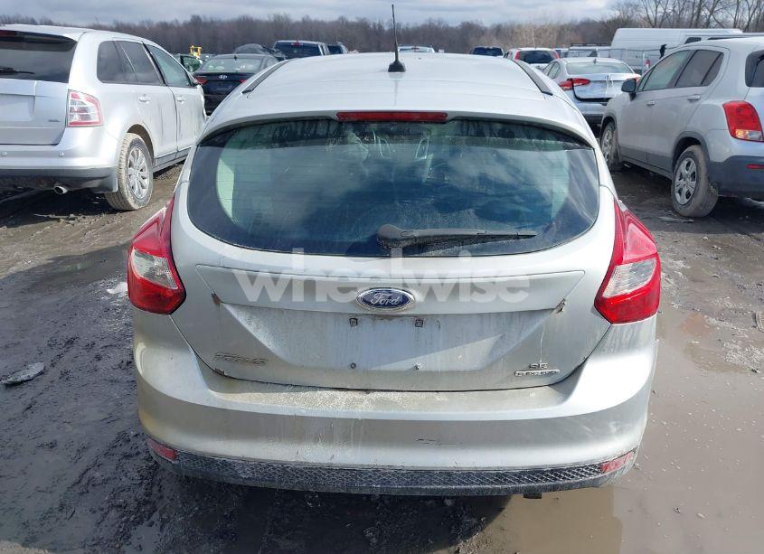 Photo 16 of 2013 Ford Focus SE (VIN 1FADP3K2XDL306856)