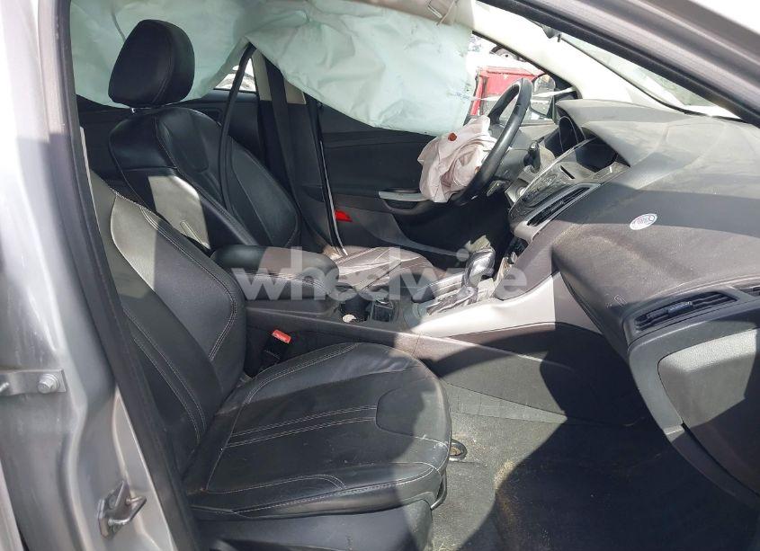 Photo 5 of 2013 Ford Focus SE (VIN 1FADP3K2XDL306856)