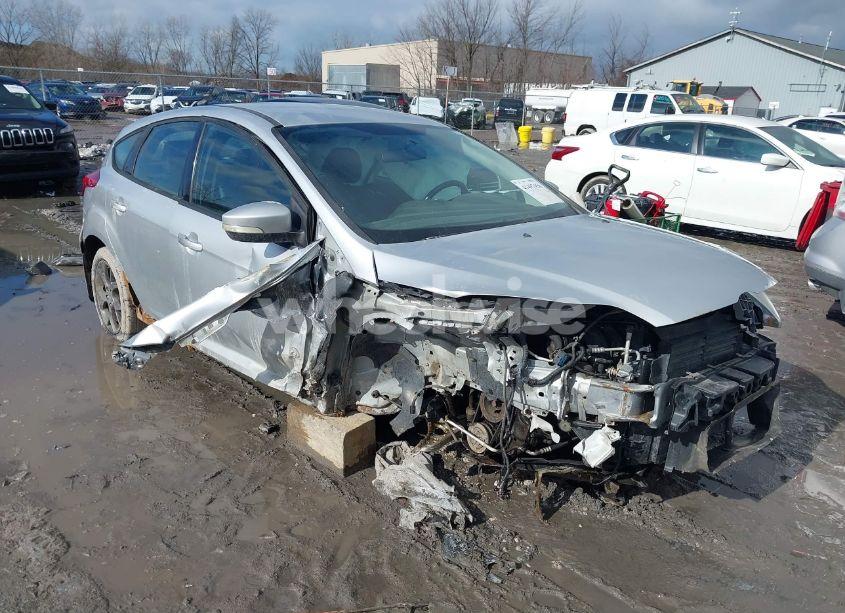 Photo 6 of 2013 Ford Focus SE (VIN 1FADP3K2XDL306856)