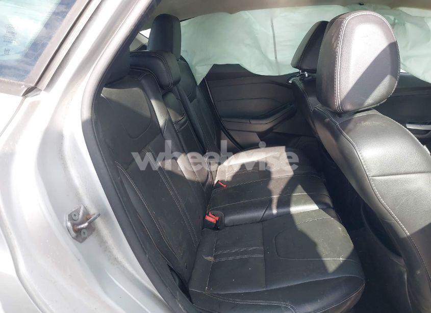 Photo 8 of 2013 Ford Focus SE (VIN 1FADP3K2XDL306856)