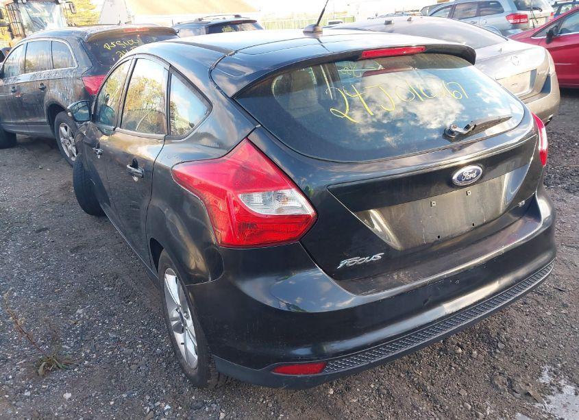Photo 3 of 2013 Ford Focus SE (VIN 1FADP3K2XDL325472)