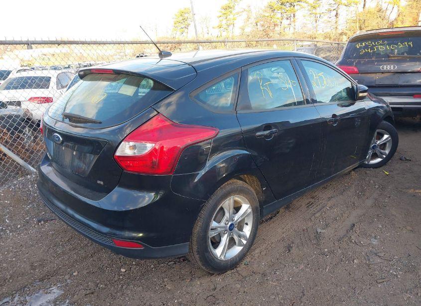Photo 4 of 2013 Ford Focus SE (VIN 1FADP3K2XDL325472)