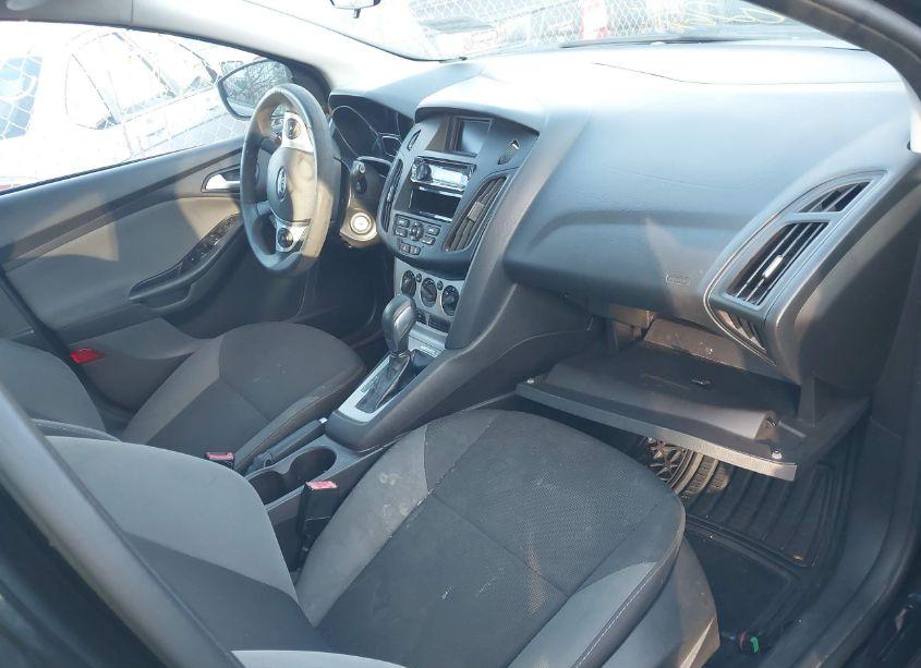 Photo 5 of 2013 Ford Focus SE (VIN 1FADP3K2XDL325472)