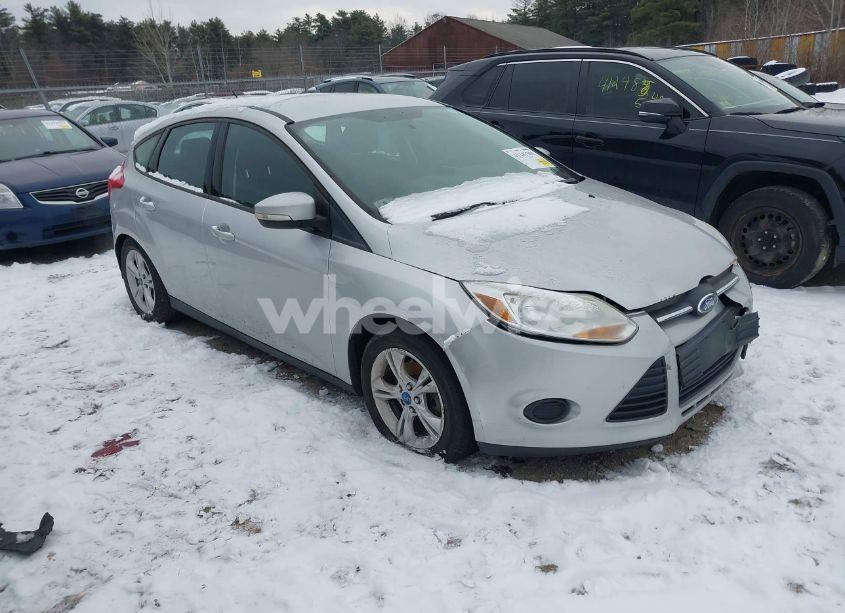2013 Ford Focus SE (VIN 1FADP3K2XDL344801) main photo