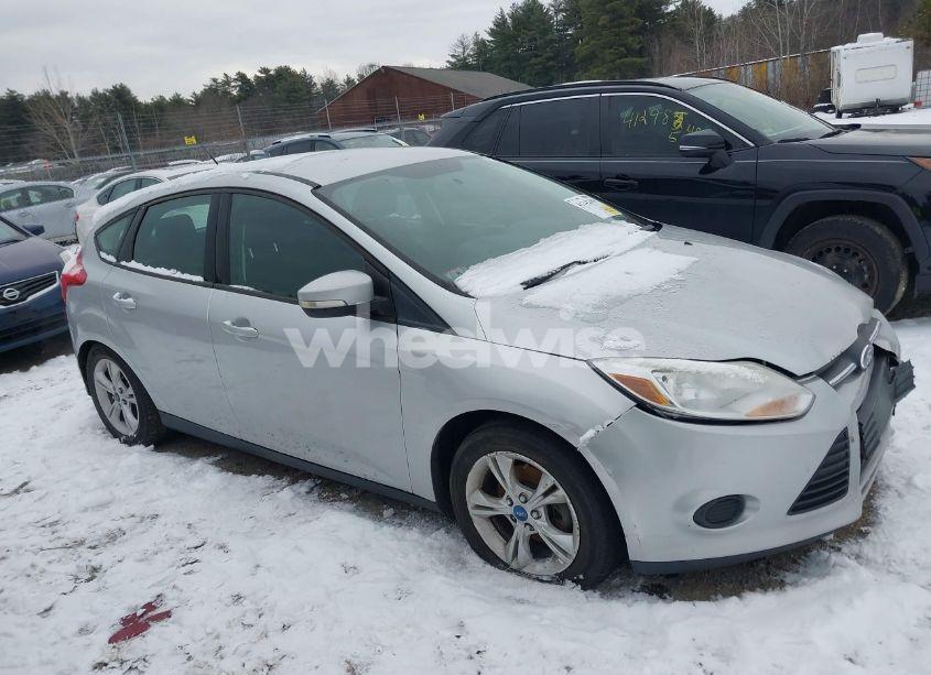 Photo 13 of 2013 Ford Focus SE (VIN 1FADP3K2XDL344801)