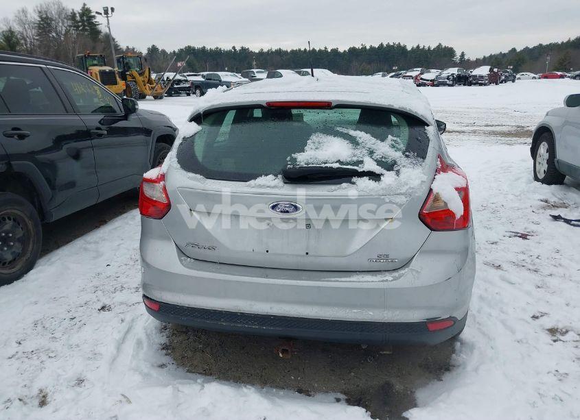Photo 16 of 2013 Ford Focus SE (VIN 1FADP3K2XDL344801)