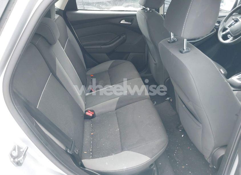 Photo 8 of 2013 Ford Focus SE (VIN 1FADP3K2XDL344801)