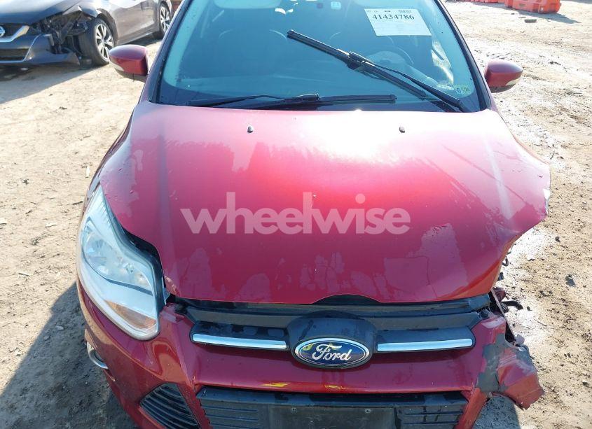 Photo 10 of 2014 Ford Focus SE (VIN 1FADP3K2XEL103550)